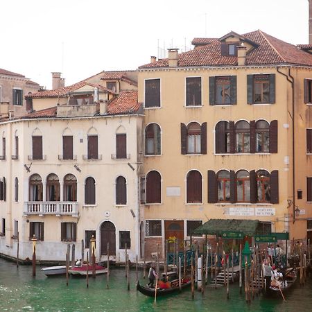 Do Leoni Apartments Venice Luaran gambar