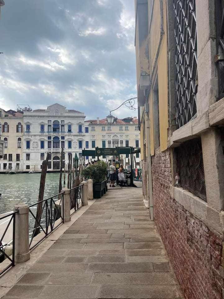 Do Leoni Apartments Venice Bilik gambar