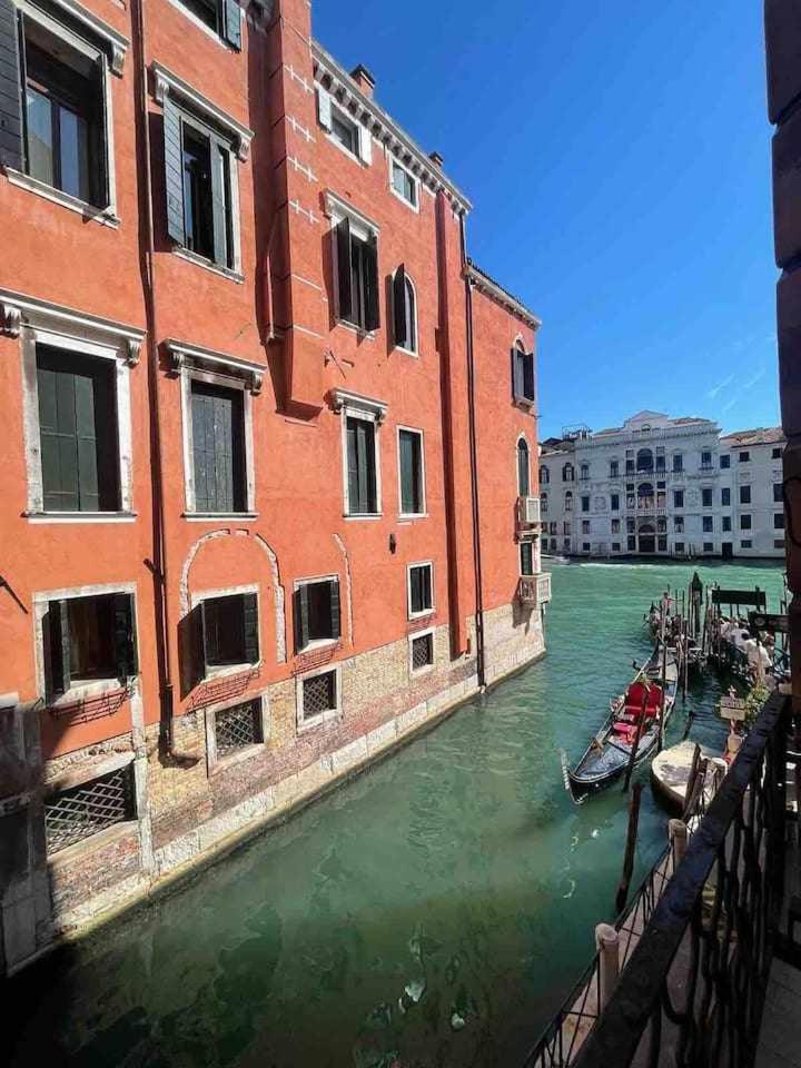 Do Leoni Apartments Venice Bilik gambar